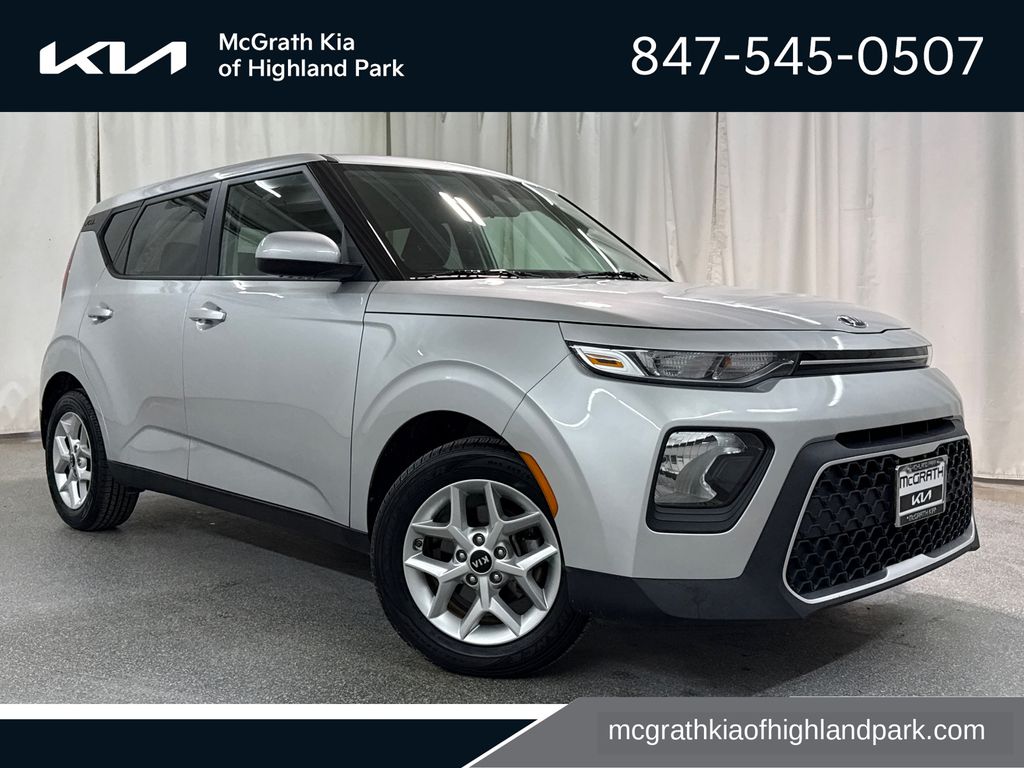 Sparkling Silver 2020 Kia Soul SUV / Crossover Front-Wheel Drive Continuously Variable Transmission