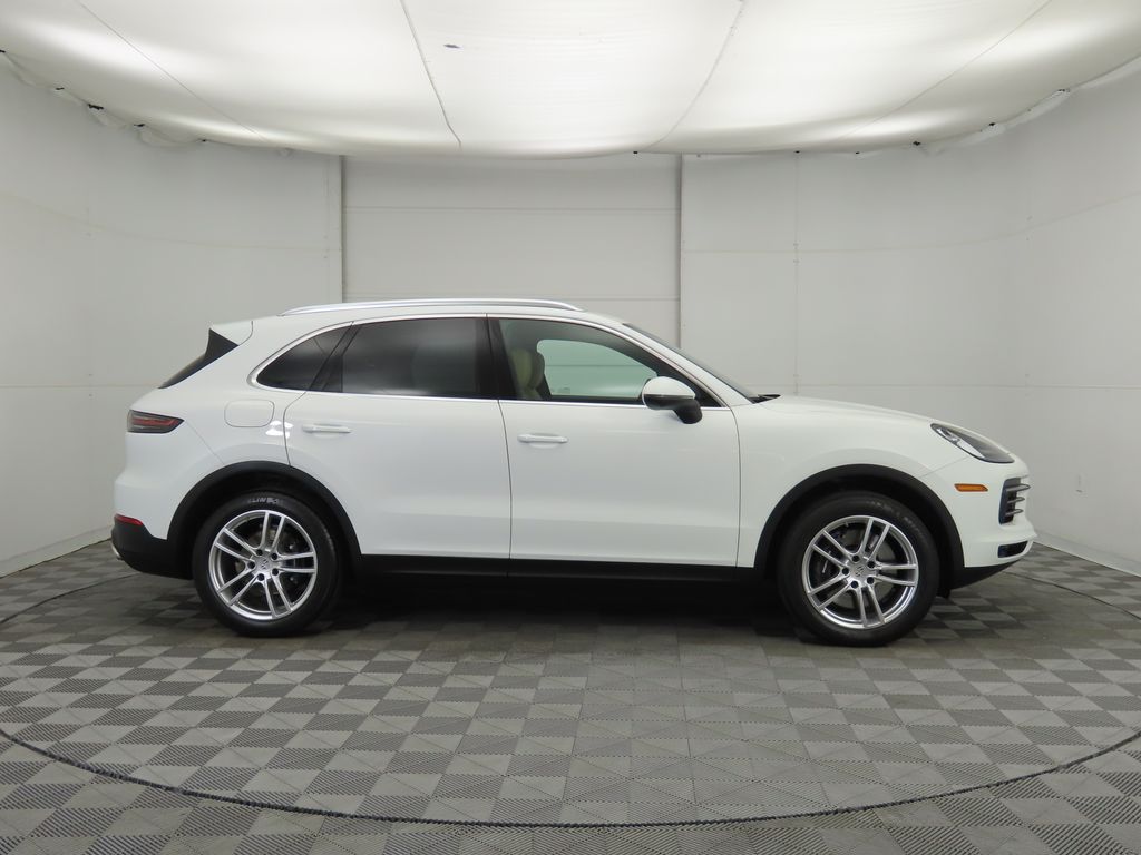 Thumbnail: 2023 Porsche Cayenne - 4