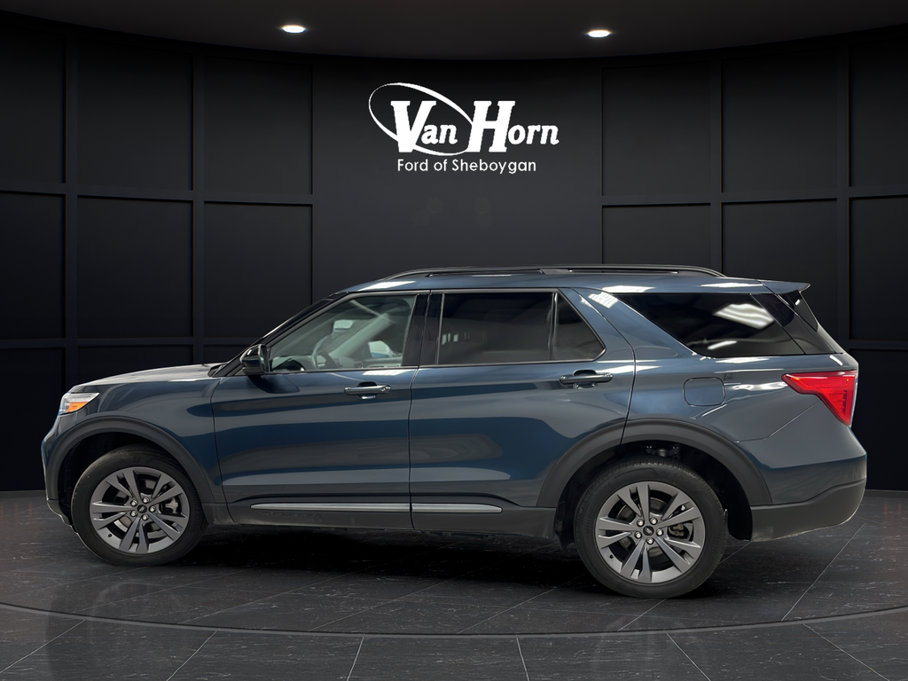Used 2023 Stone Blue Metallic Ford XLT image 4