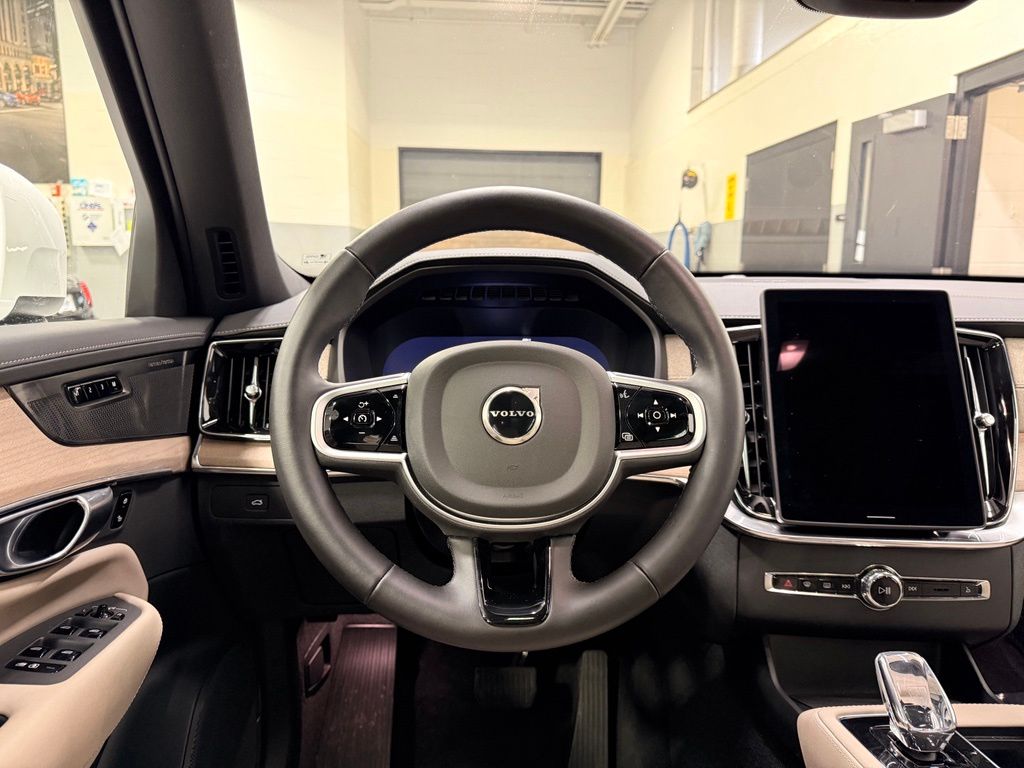 Thumbnail: 2026 Volvo XC90 - 22