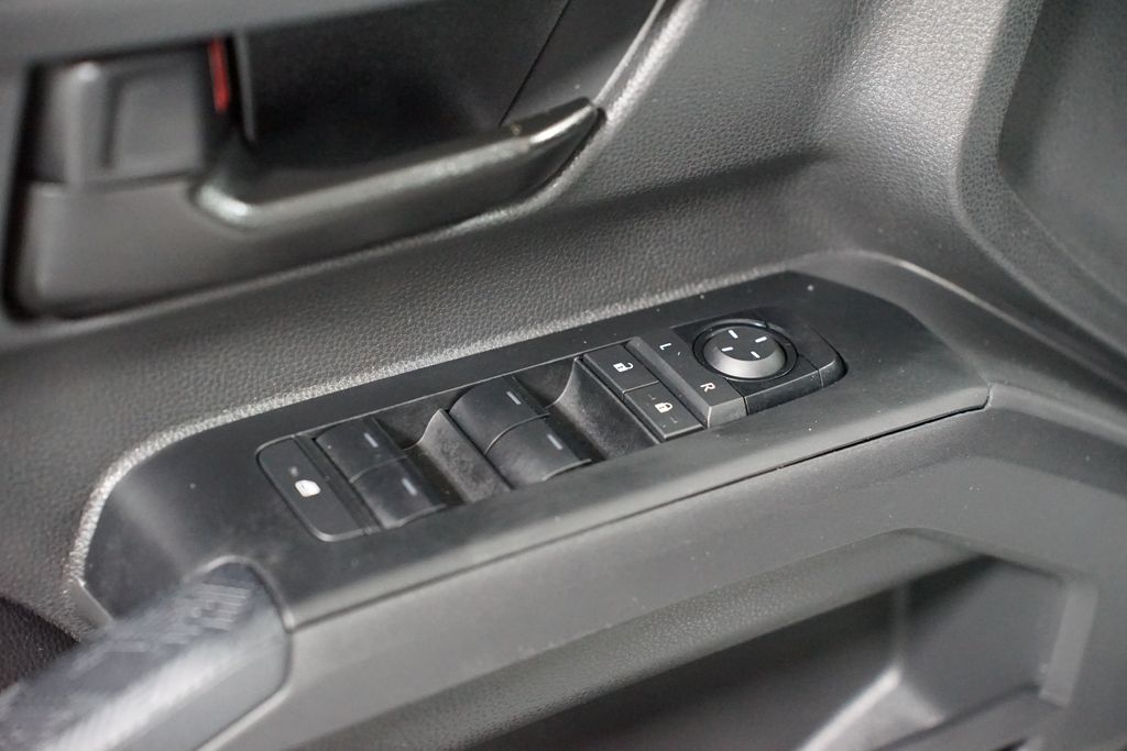 Thumbnail: 2024 Toyota Tacoma - 32