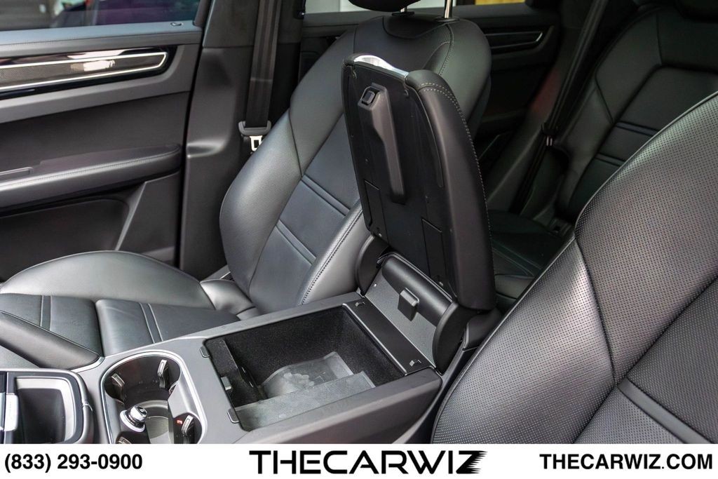 2023 Porsche Cayenne Coup Turbo - Photo 61