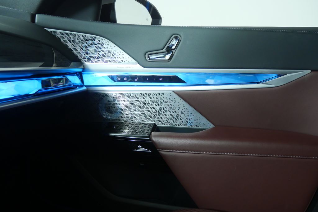 Thumbnail: 2023 BMW 7 Series - 30