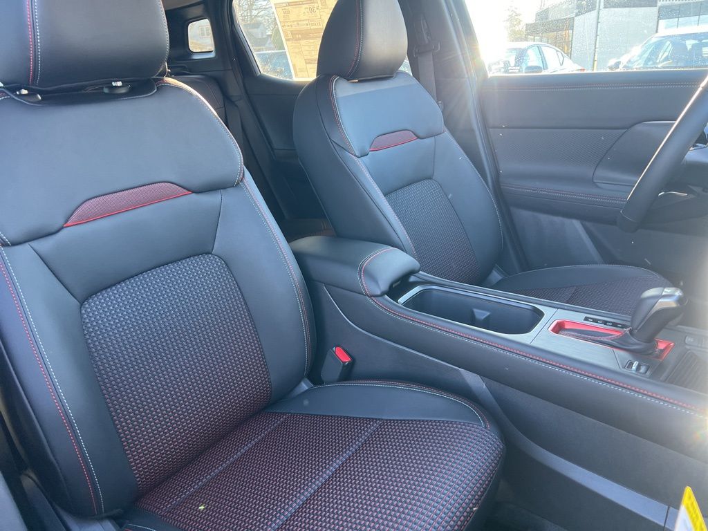 2026 Nissan KICKS SR AWD - Photo 45