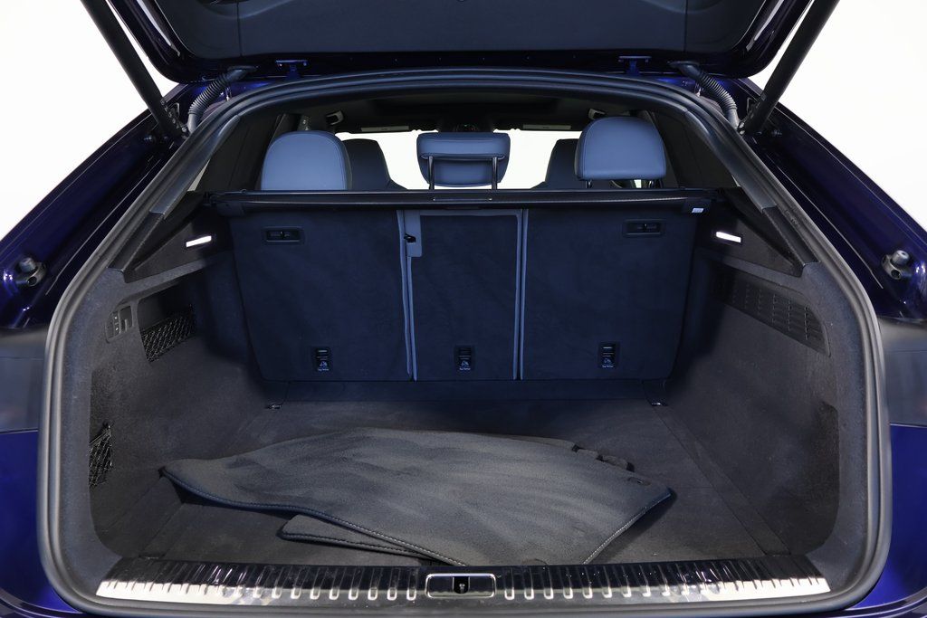 Thumbnail: 2023 Audi SQ8 - 14