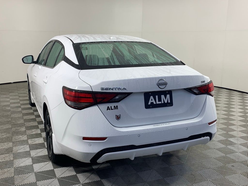 2024 Nissan Sentra SV photo 3