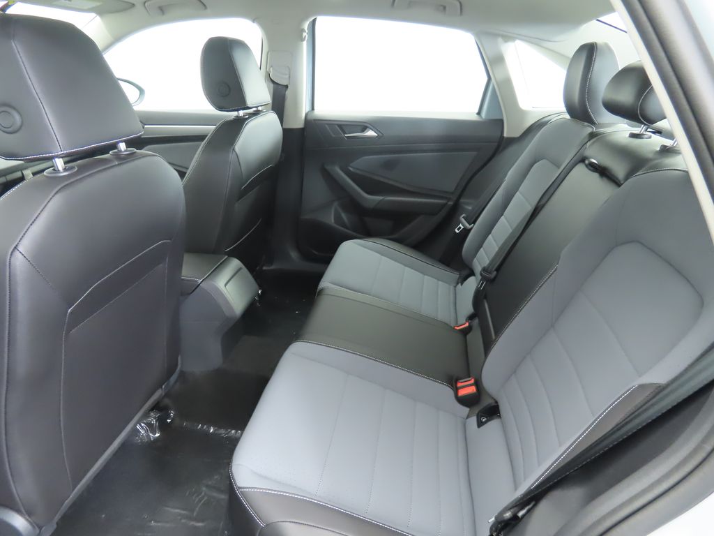 Thumbnail: 2026 Volkswagen Jetta - 21