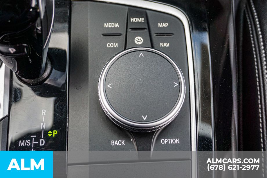 Used 2025 White BMW xDrive30i image 42