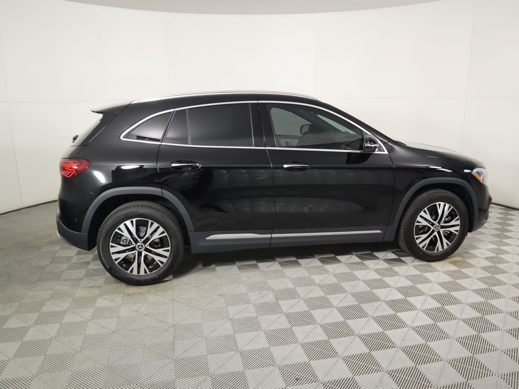 2025 Mercedes-Benz GLA 250 4