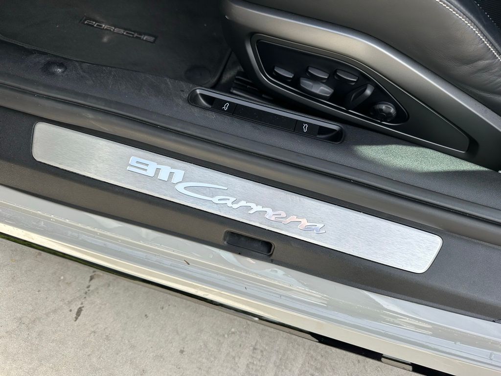 Thumbnail: 2022 Porsche 911 - 22