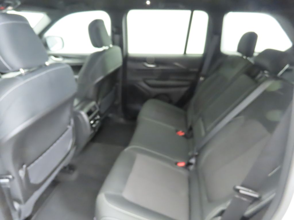 Thumbnail: 2025 Jeep Grand Cherokee - 21