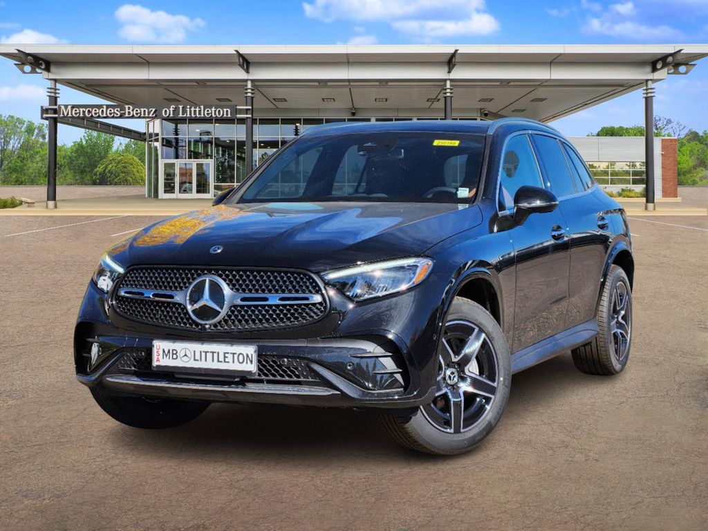 2025 Mercedes-Benz GLC GLC 300 1