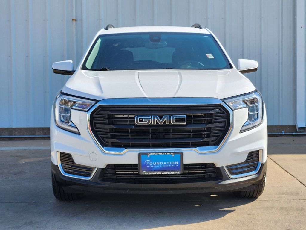 2022 GMC Terrain SLE 2