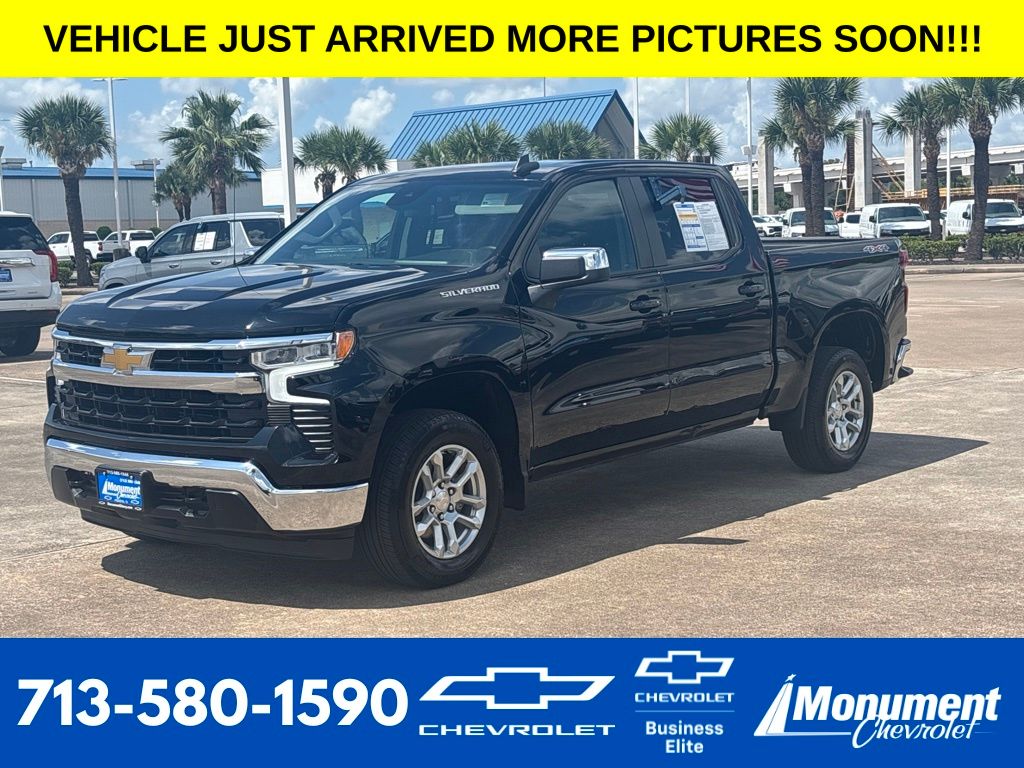 2023 Chevrolet Silverado 1500 LT - 0