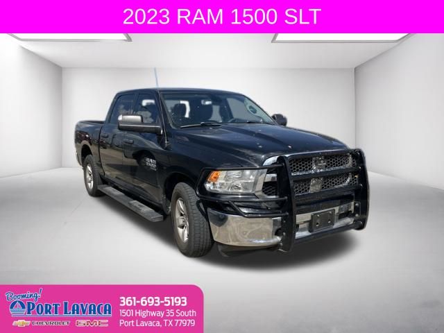Diamond Black Crystal Pearlcoat 2023 RAM 1500 Pickup Truck 4X2 8-Speed Automatic