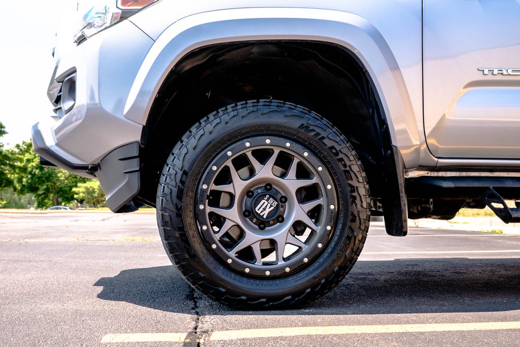 Used 2018 Toyota Tacoma Truck