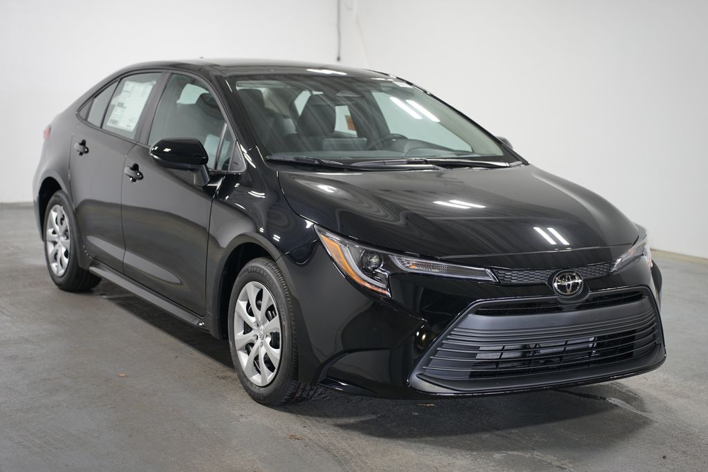 2025 Toyota Corolla LE 3