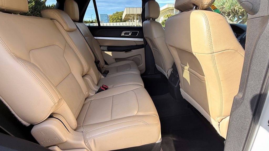 Used 2017 Ford Explorer XLT 4D Sport Utility