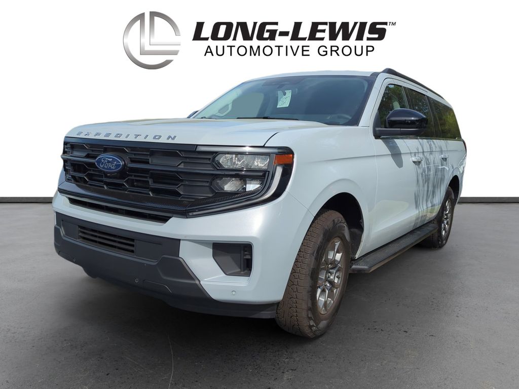 Space Silver Metallic 2026 Ford Expedition MAX Active RWD SUV / Crossover 4X2 Automatic