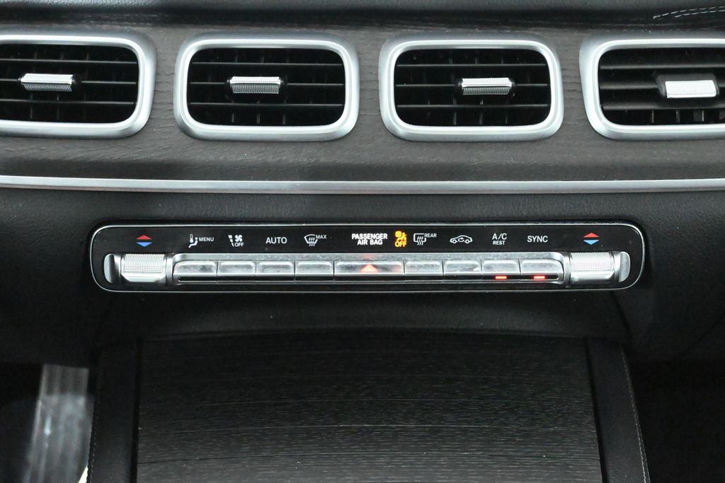 Thumbnail: 2021 Mercedes-Benz GLS - 24