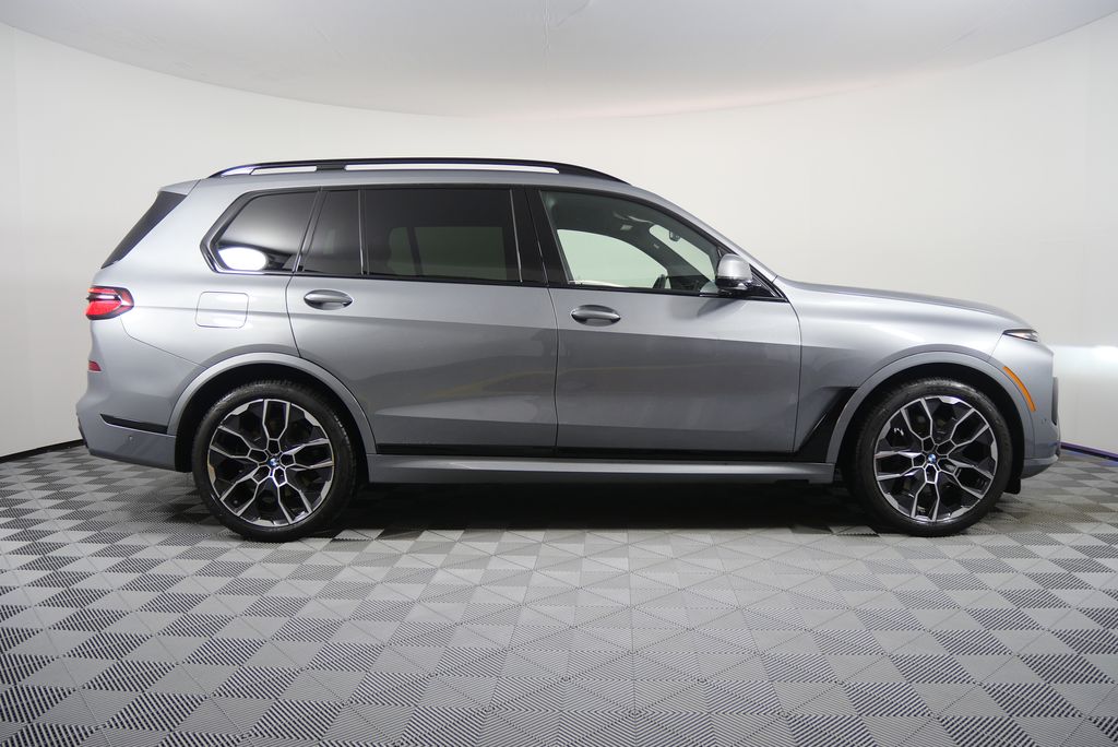 Thumbnail: 2024 BMW X7 - 2