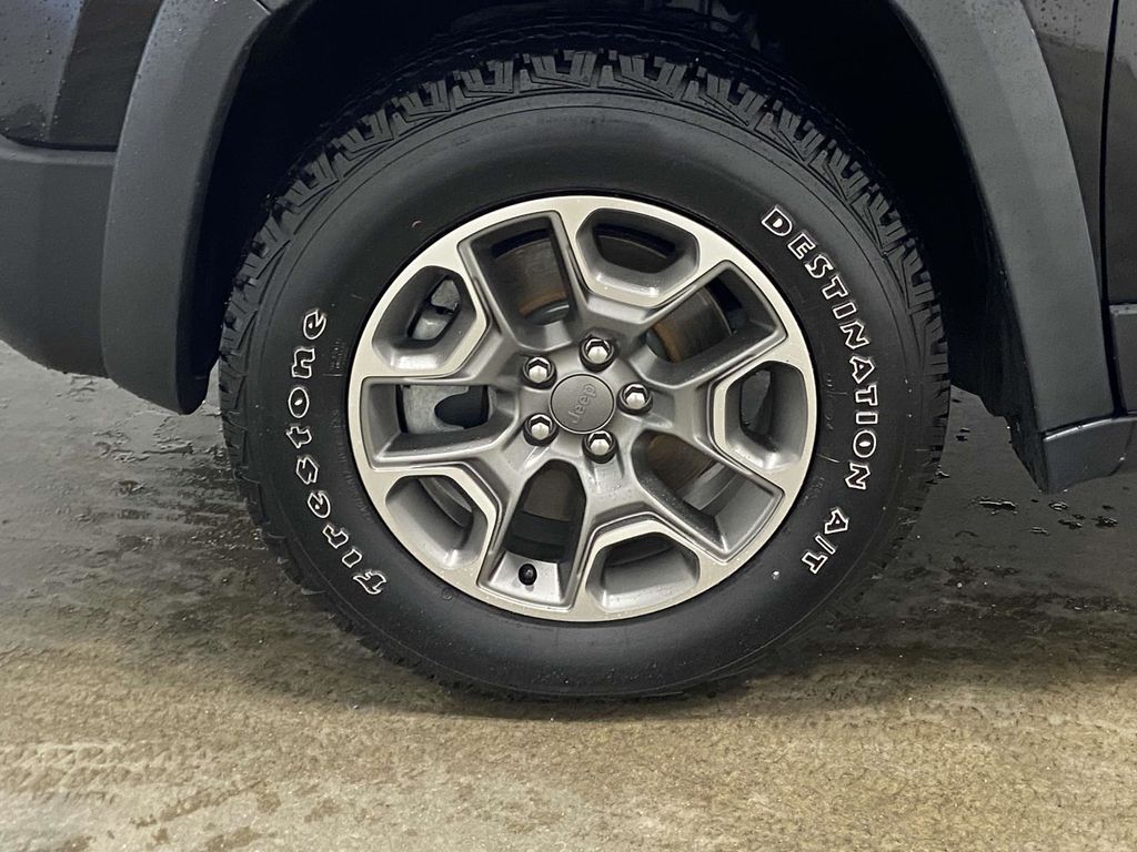 Used 2022 Jeep Cherokee Trailhawk Used 2022 Jeep Cherokee Trailhawk