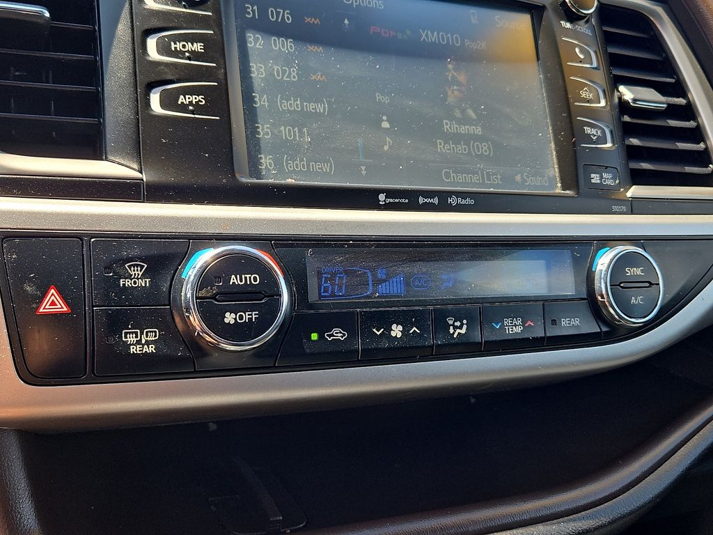 2017 Toyota Highlander