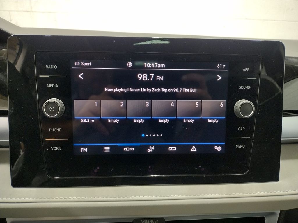 2025 Volkswagen Taos 1.5T SE