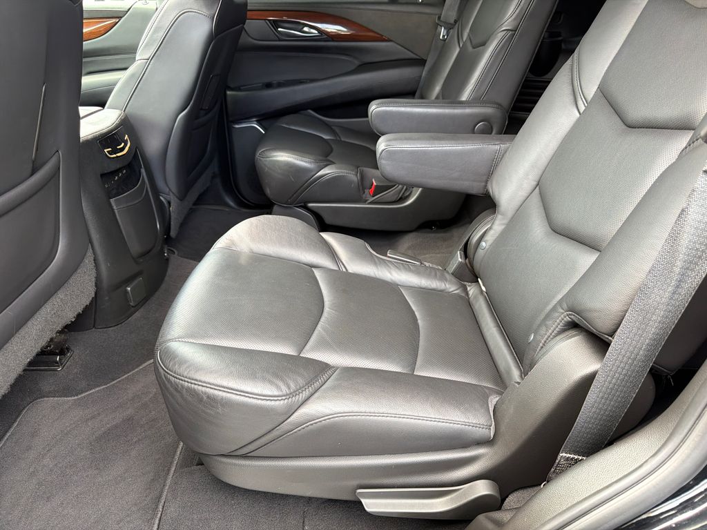 Used 2018 Cadillac Escalade SUV