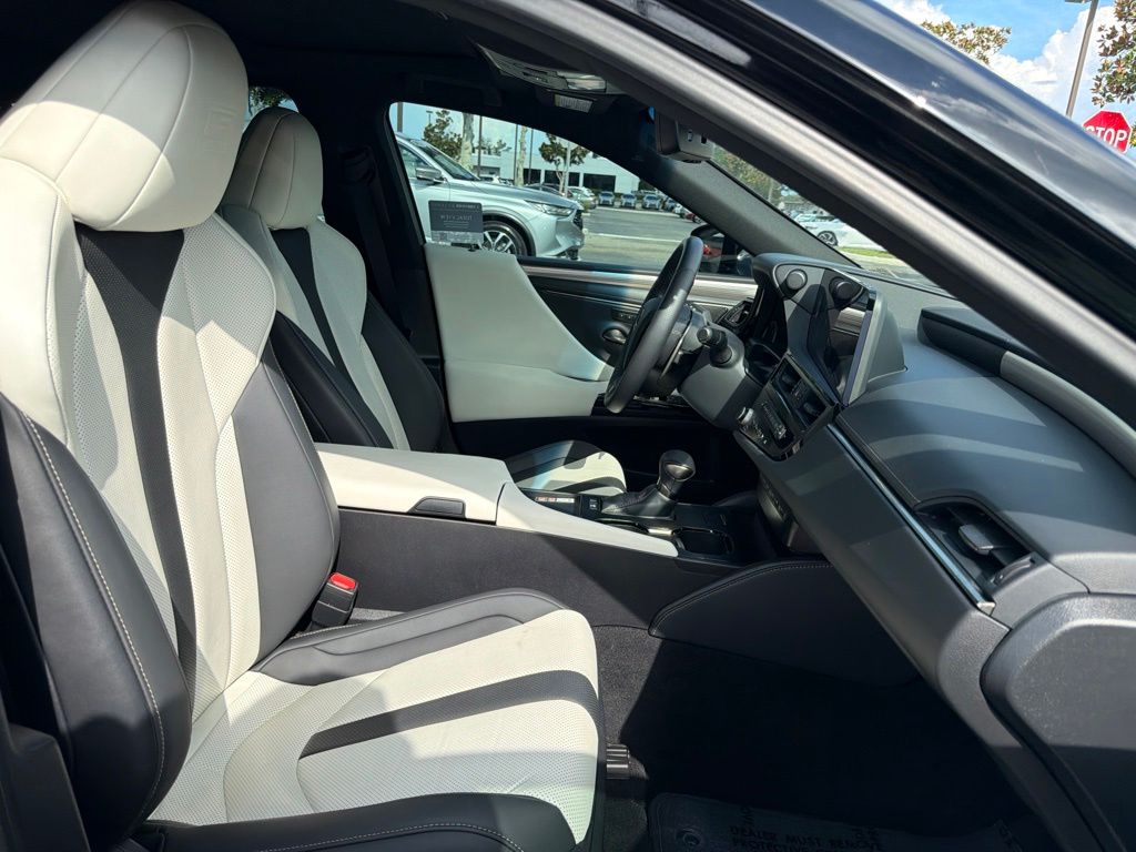 Thumbnail: 2024 Lexus ES - 12