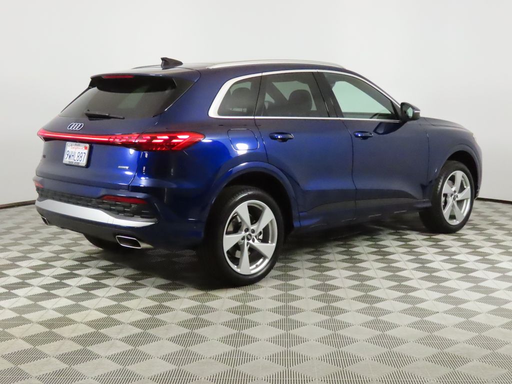 Thumbnail: 2025 Audi Q5 - 5