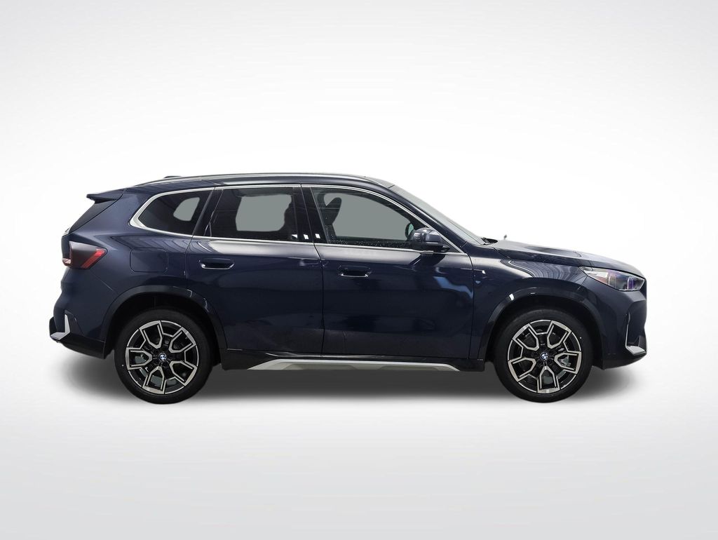 Thumbnail: 2026 BMW X1 - 6