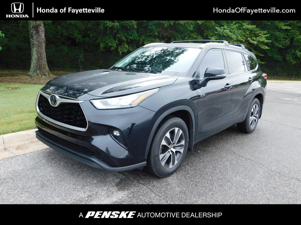 Thumbnail: 2020 Toyota Highlander - 1