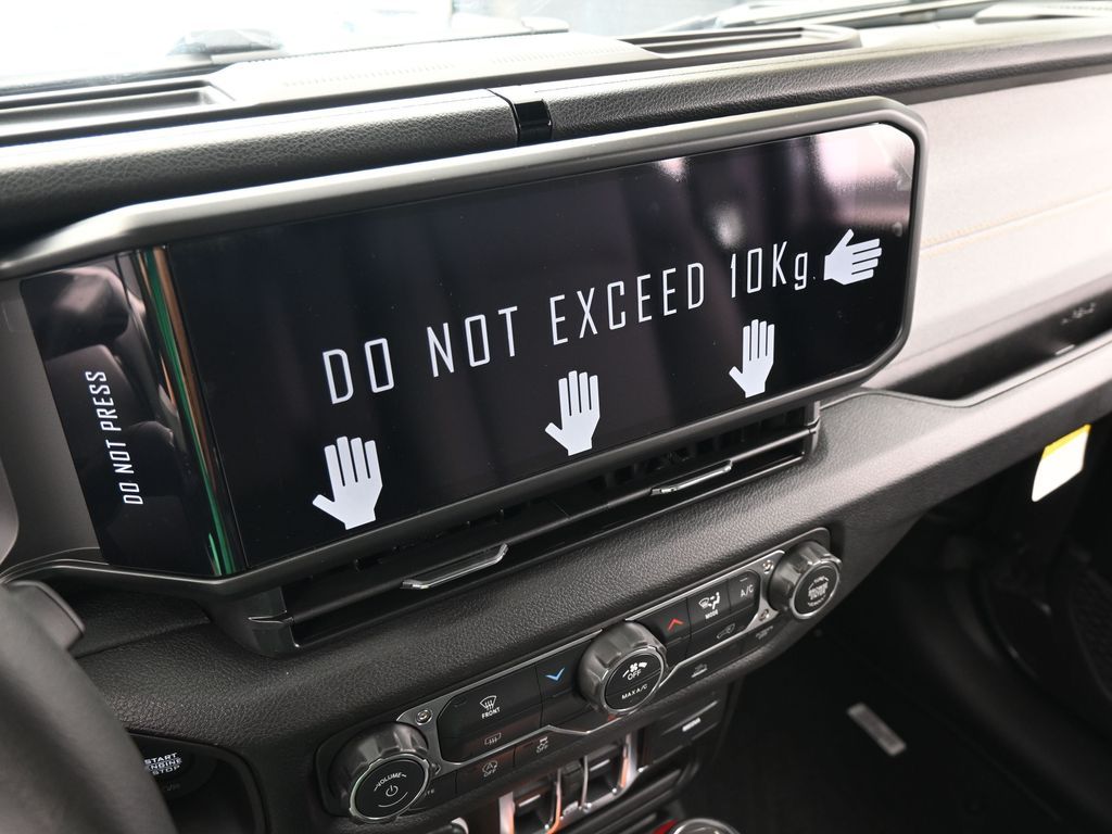 New 2026 Granite Crystal Metallic Clearcoat Jeep Sport image 18