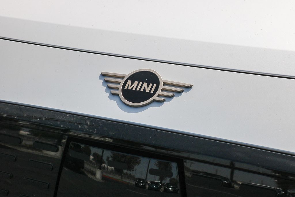 2025 MINI Cooper Countryman  9