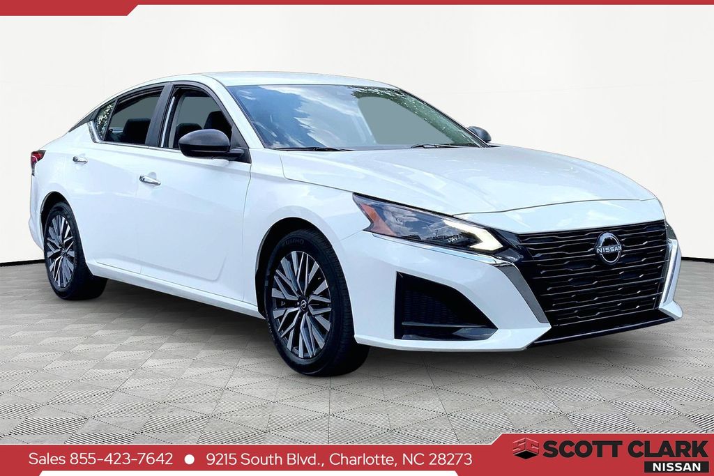 2025 Nissan Altima 2.5 SV