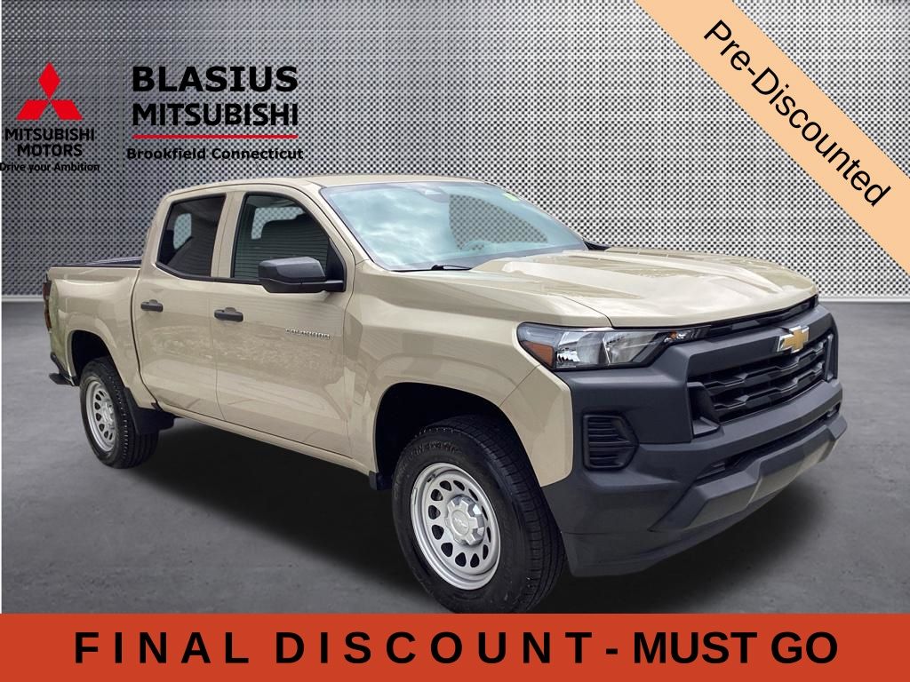 Sand Dune Metallic 2024 Chevrolet Colorado Pickup Truck 4X2 8-Speed Automatic