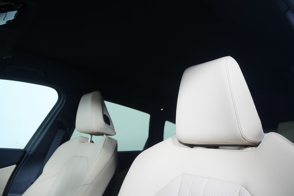 Thumbnail: 2026 BMW X3 - 11