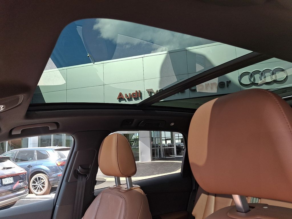 Thumbnail: 2023 Audi Q7 - 14