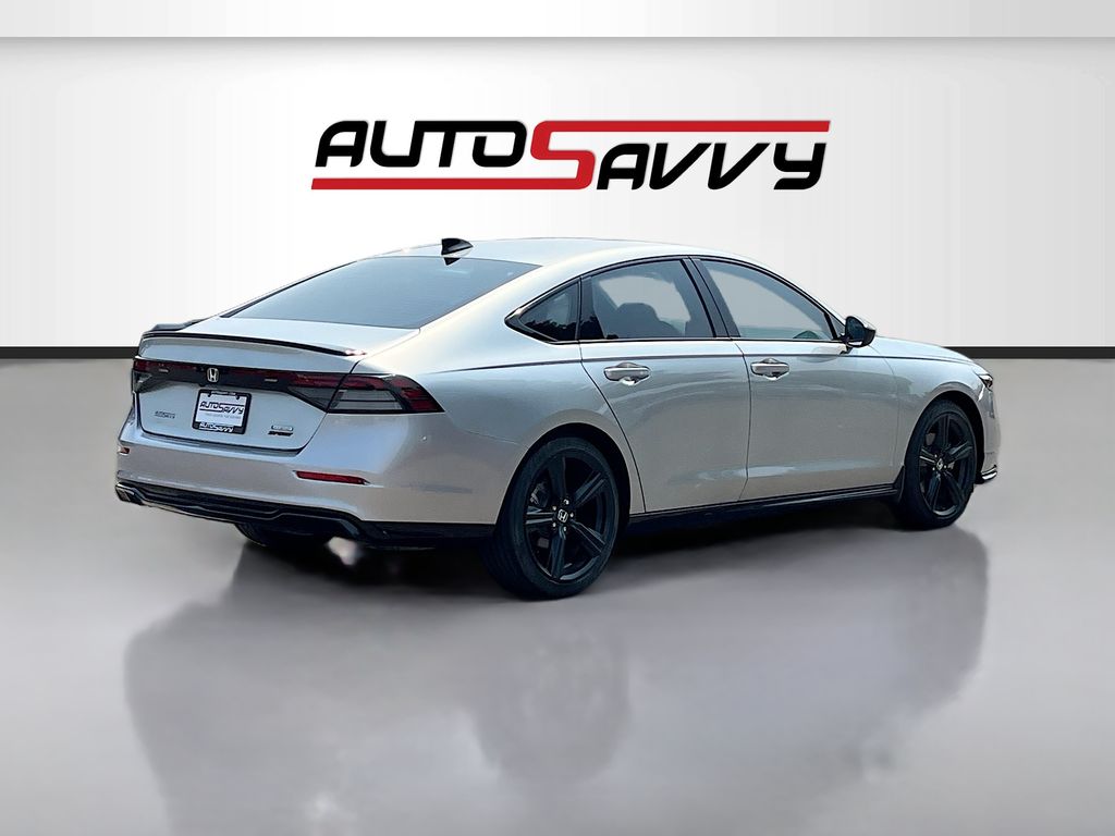 Used 2024 Silver Honda Sport-L image 7