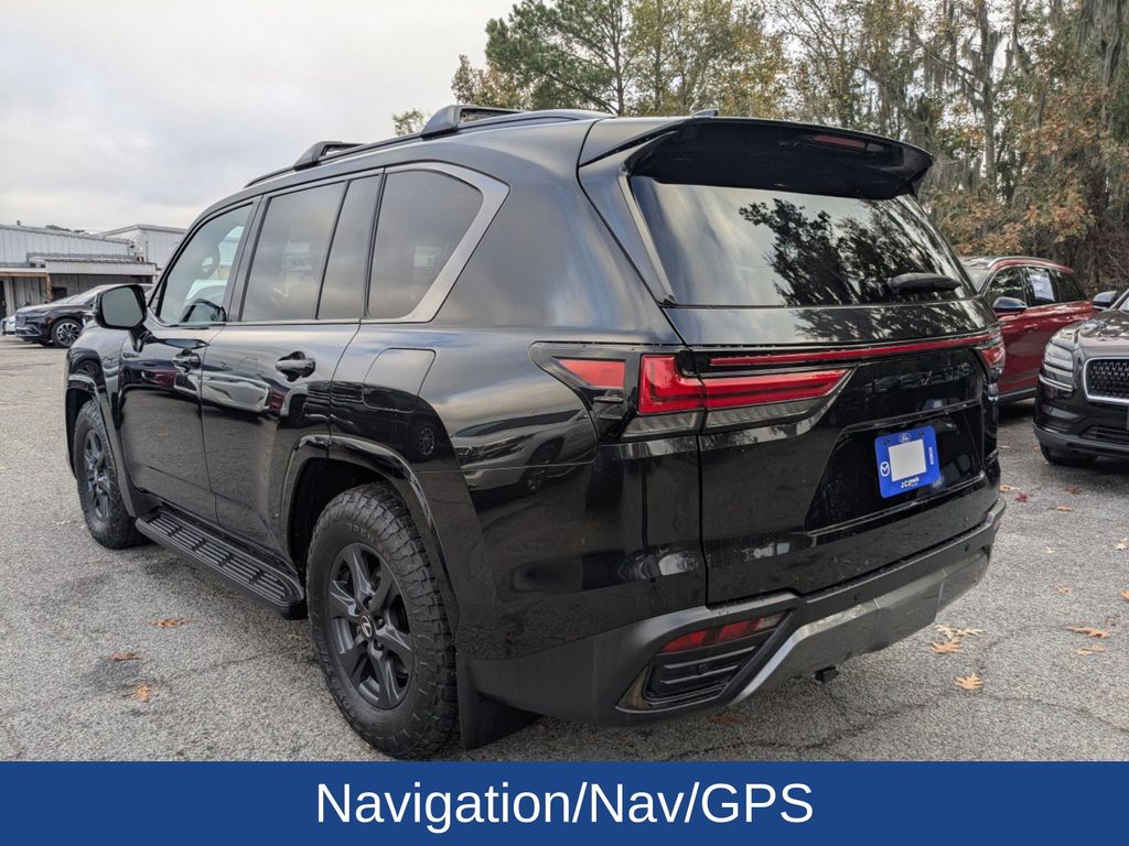 2025 Lexus LX 700h Overtrail