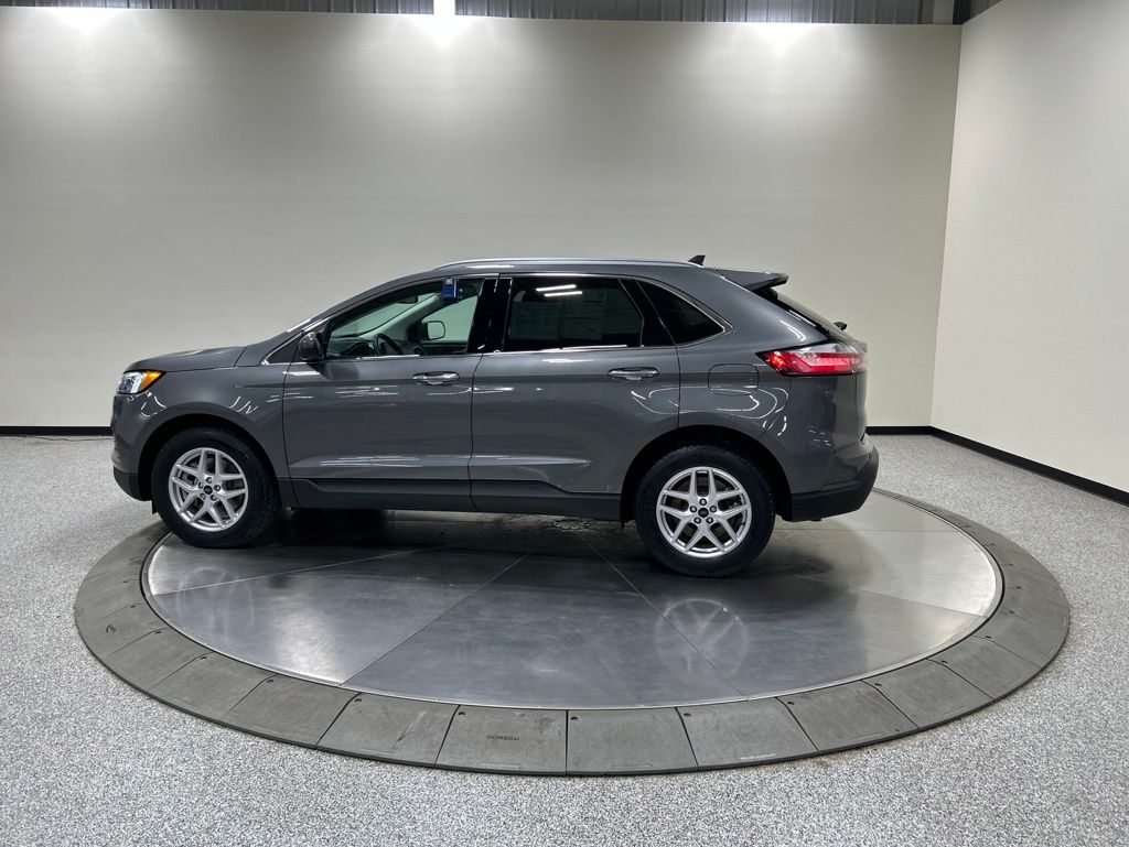 used 2024 Ford Edge car, priced at $29,917