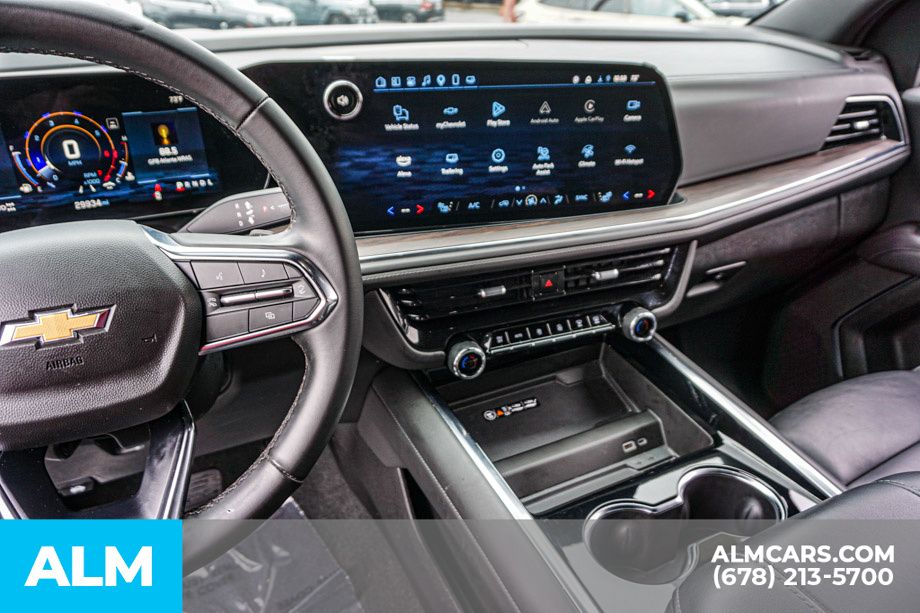 Used 2025 Gray Chevrolet LT image 34