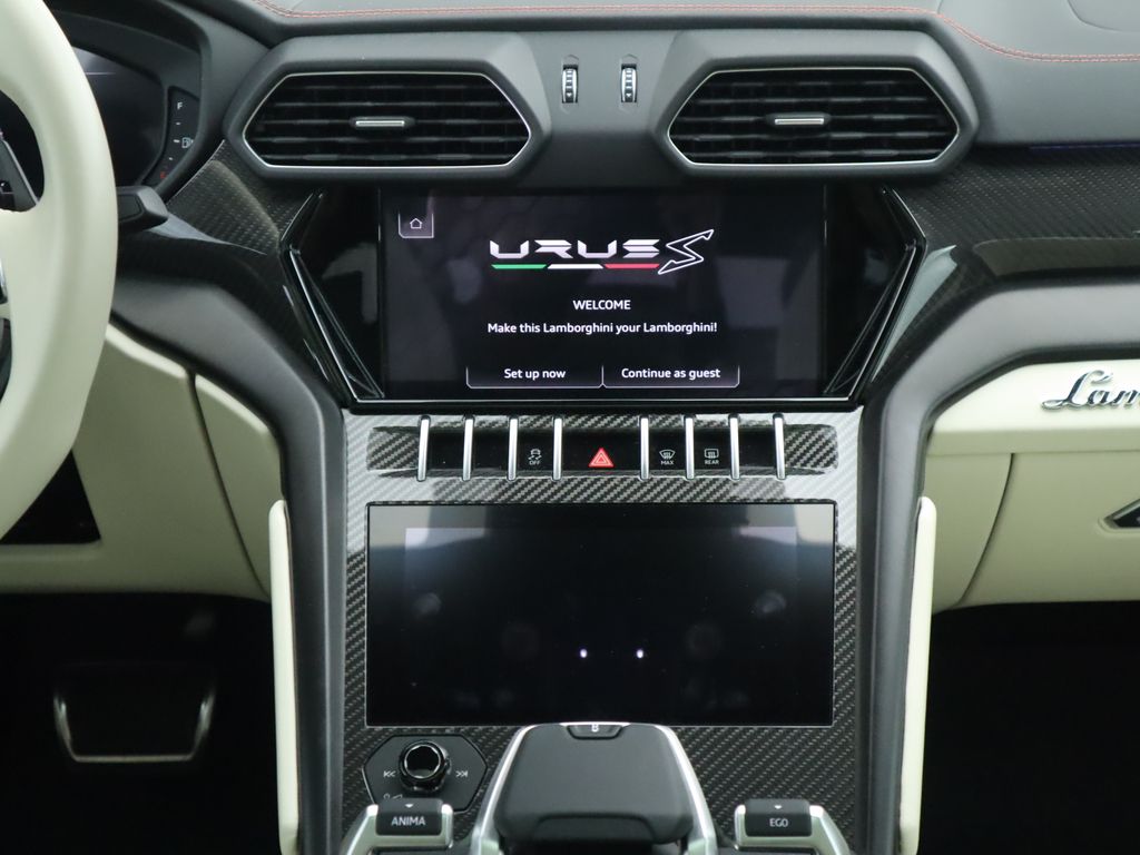 Thumbnail: 2024 Lamborghini Urus - 14