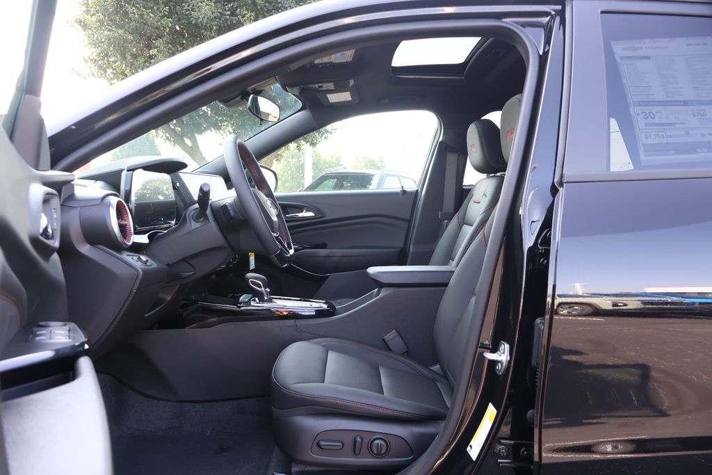 Thumbnail: 2025 Chevrolet Trax - 14