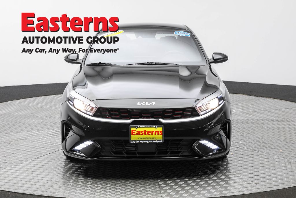 Used 2022 Black Kia GT-Line image 2