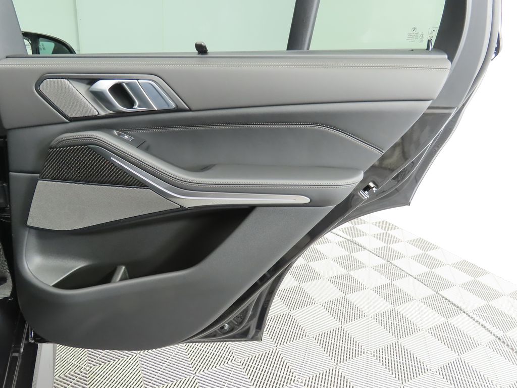 Thumbnail: 2026 BMW X5 - 27