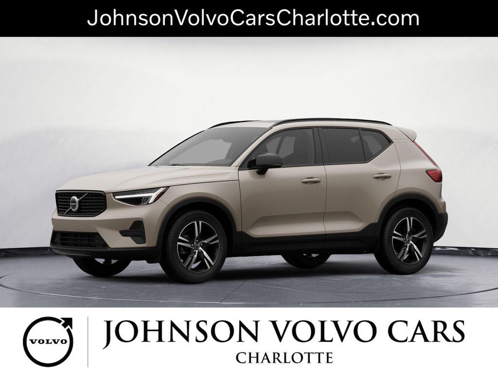 2026 Volvo XC40 B5 Core AWD
