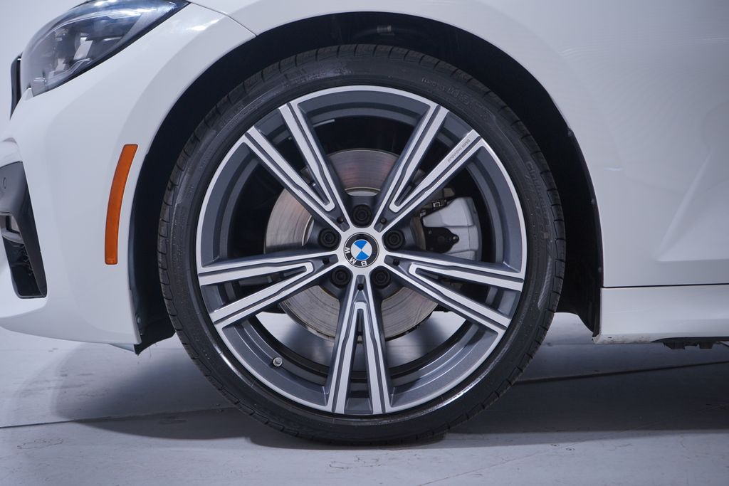 Thumbnail: 2022 BMW 3 Series - 2