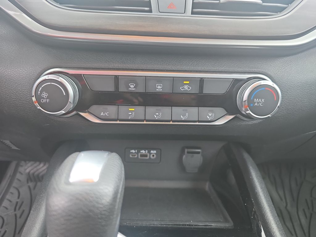 Used 2024 Nissan Altima Sedan